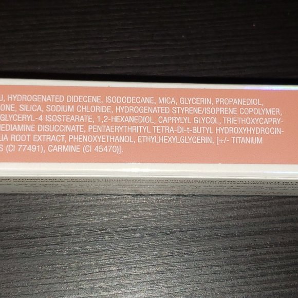 CHARLOTTE TILBURY  BEAUTY LIGHT WAND IN "PEACHGASM" $60 - Picture 7 of 10